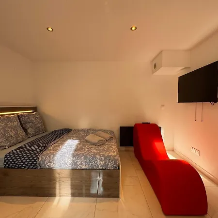 The Magitot Chic - 2 People Apartment Fontainebleau