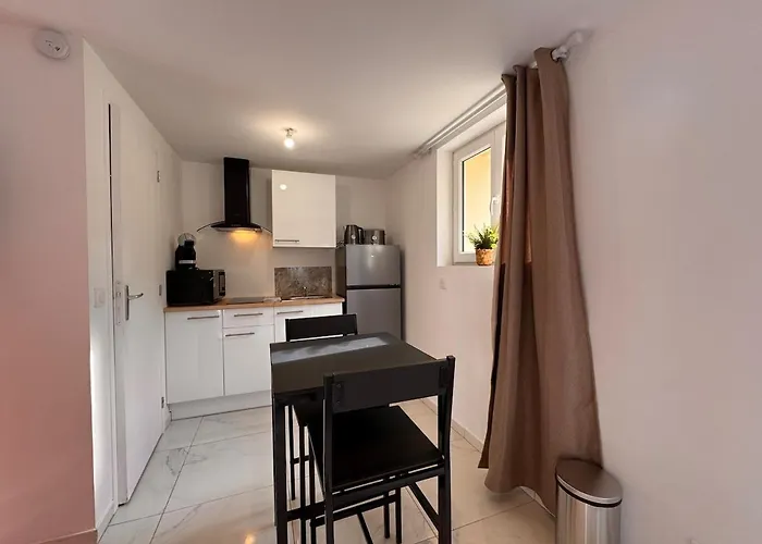 The Magitot Chic - 2 People