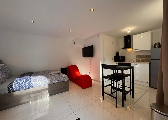 The Magitot Chic - 2 People Daire Fontainebleau